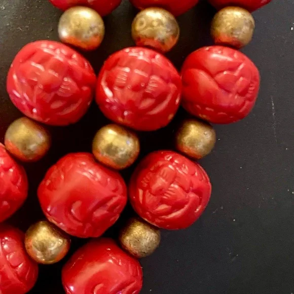 Vintage Carved Red & Glass Beaded Necklaces with gold accents earrings - Picture 5 of 12